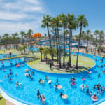 【画像】世界最大級のウォータースライダーも！　1日では遊びつくせない「巨大プール」で夏の思い出づくり 〜 画像1
