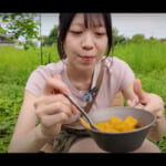 【画像】今までで一番過酷かも!?　女性ソロキャンパーが苦労して作った「流しそうめん」は最高の味だった 〜 画像1