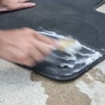 【画像】クルマでのキャンプにはつきもの…？　泥や砂埃の汚れをキレイに落とすためのポイントとは 〜 画像1