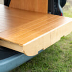 【画像】人気のトヨタ「シエンタ」専用車中泊キット「VANLIFE ROOMKIT」が関西初上陸！ 〜 画像1