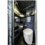 【画像】フォースの暗黒面が宿る秘密基地！　トイファクトリーが贈る究極のスターウォーズ公式キャンピングカー「DA VINCI 6.0」全貌を公開 〜 画像1