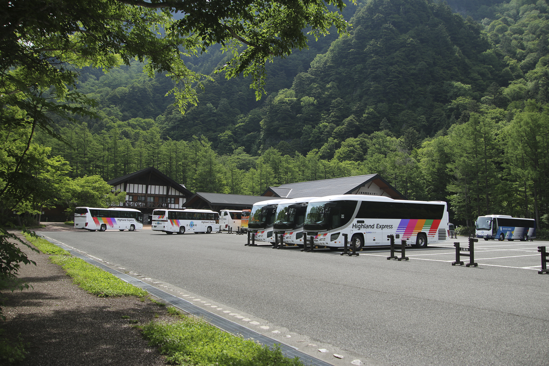 上高地のバスターミナル
