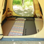 【画像】Bears Rockのキャンピングマットに癒やされる！　簡単セッティングで外泊を「もっと可愛く、もっと快適にする『すやすや親子』がデビュー　 〜 画像1