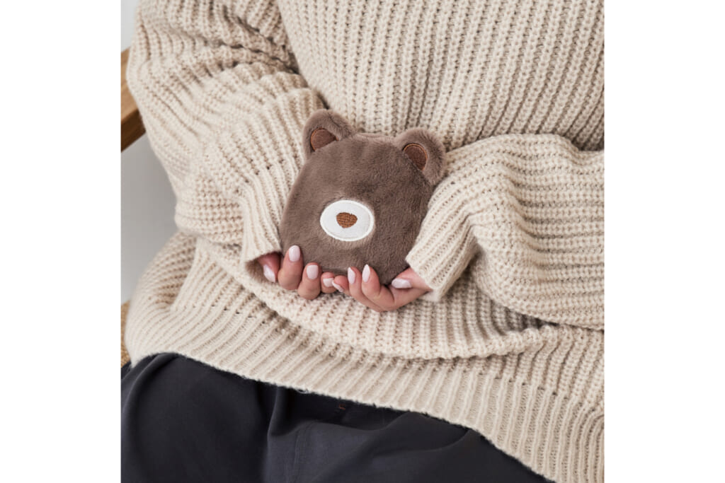 カイロと湯たんぽをインドアで使用中