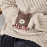 カイロと湯たんぽをインドアで使用中