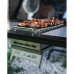 【画像】「焚き火」「BBQ」「スモーク」が1台で完結！　IGT規格準拠の卓上BBQからコンパクト収納も実現する次世代型グリルが日本上陸 〜 画像1