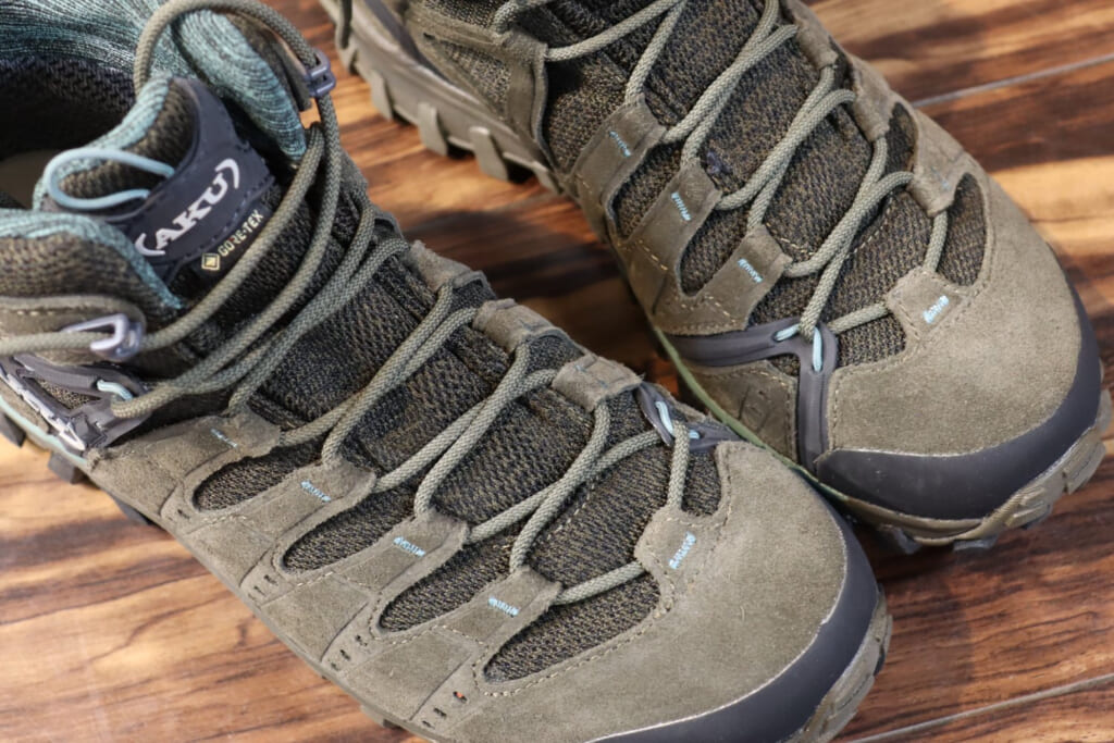 シューズのアッパー部