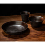 【画像】輪島塗の器で憩うキャンプのひと時！　伝統の塗りの技を生かした漆器風のアウトドア用食器 〜 画像1