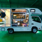 【画像】マジで中身が丸見え! キャンピングカーの秘密を大公開「ナッツRV」がスケルトンなキャンピングカーを「ジャパンモビリティショー2025」で緊急出展 〜 画像1