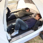 【画像】「広さ」「手軽さ」「収納性」すべてを兼ね備えた、ストレスフリーなアウトドア体験を提供女子キャンプ、夏フェス、ツーリングキャンプに革命 〜 画像1