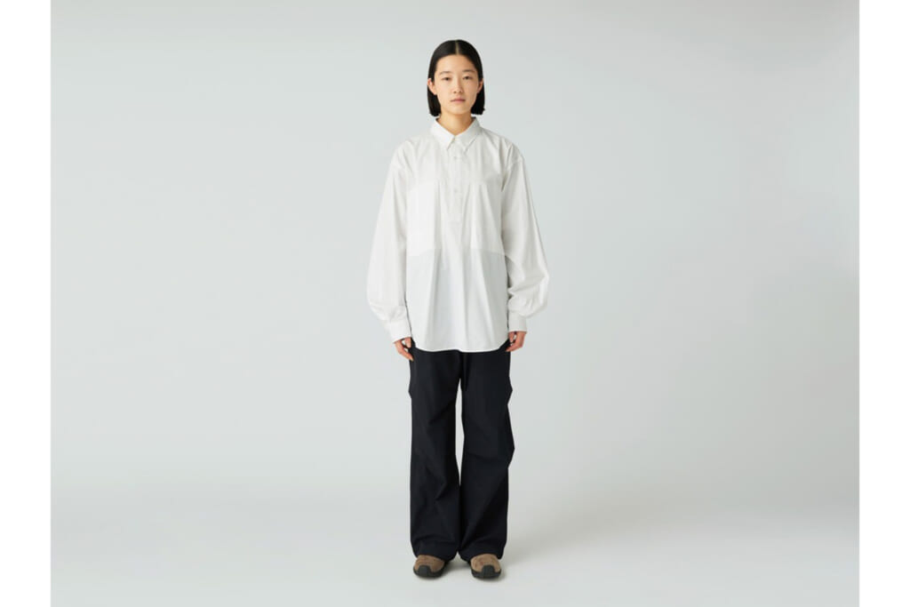 Water-Repellent Stretch Trousers着用／女性