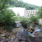 【画像】六甲山北面の忘れられし谷道「船坂谷」！　謎めいた岩や名瀑を経て「石宝殿」を目指す 〜 画像1