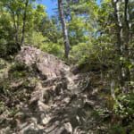 【画像】住宅街のすぐ裏手にある絶景低山「高丸山」！　ローカル鉄道から石仏とプチアルプス感を楽しんで有馬温泉へ 〜 画像1
