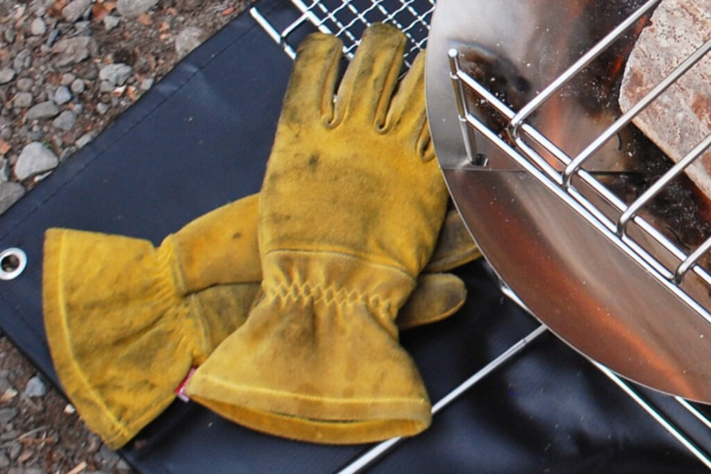 スウェードのグローブ