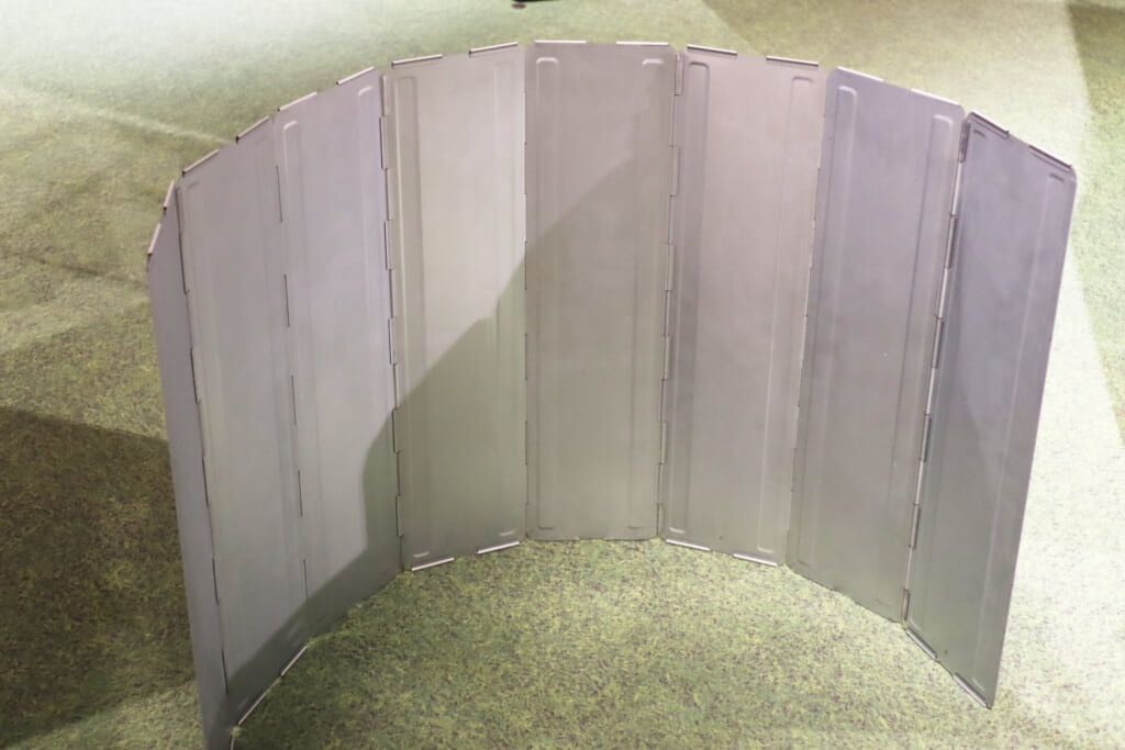 立てたウインドスクリーン