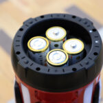 【画像】1台で4人分の灯りに変身！　コールマンの「クアッドマルチパネルランタンplus」はキャンプでも防災でも頼れる相棒 〜 画像1