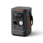 【画像】持ち方も使い方も自由自在！　Jackeryから2WAYの超軽量ポータブル電源「300D」が待望のデビュー 〜 画像1