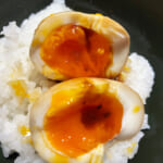 【画像】焼肉のタレを使うだけでキャンプ飯がグッと美味しくなる！　定番のお肉以外に使っても大活躍 〜 画像1