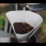 【画像】暑い季節もやっぱり焚き火！　ビール、麻婆豆腐に舌鼓を打つソロキャンプを“音”で楽しむ 〜 画像1