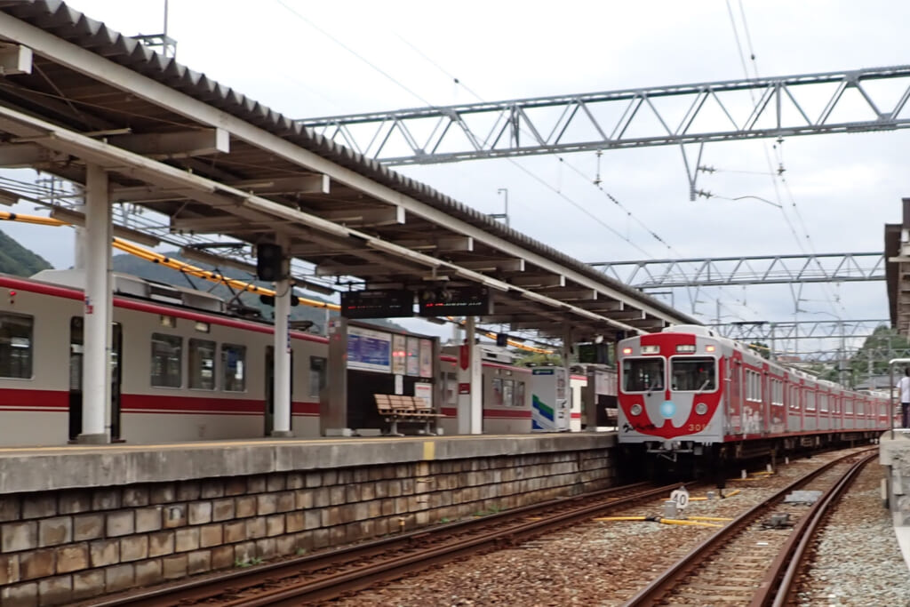 ウルトラマン電車