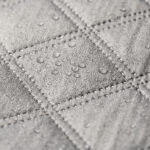 【画像】風の強い日も安定感抜群！　アウトドアのストレスを解消する「めくれない」レジャーシートは一度使ったら手放せない 〜 画像1