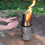 【画像】地面への熱ダメージを約40％削減！　新型二次燃焼ストーブ「tab.缶ストーブEX」の実力とは 〜 画像1