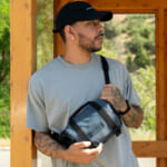 【画像】理想的なスリングバッグがここに！　ワンダードの進化した「ローグスリング V2」撮影から日常までを快適にサポート 〜 画像1