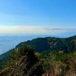 【画像】ヤビツ峠から大山へ！　快晴アオゾラの行楽日和に丹沢の紅葉と山並みを味わう 〜 画像1