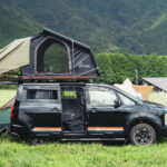 【画像】家族で車中泊の「寝床問題」を解決！　さらに「タープ合体」で最強のサイトが完成 〜 画像1