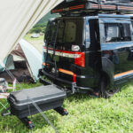 【画像】家族で車中泊の「寝床問題」を解決！　さらに「タープ合体」で最強のサイトが完成 〜 画像1