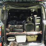 【画像】家族で車中泊の「寝床問題」を解決！　さらに「タープ合体」で最強のサイトが完成 〜 画像1