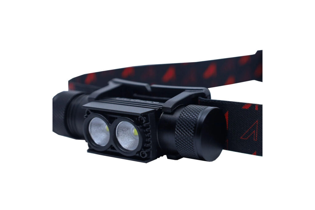 ウルトラスパイアの多用途ヘッドランプ「ルーメン800 カタリスト」