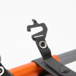 【画像】厳冬期の雪山を快適に！　アイゼン装着のまま素早くセットできる携行性に優れたワカンが新登場 〜 画像1