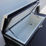 【画像】最高級の寛ぎを約束！　アネックスがリアエントランス仕様のキャブコン「LIBERTY52REi」プロトタイプを発表 〜 画像1