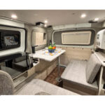 【画像】アネックスがプロトタイプを発表！　圧倒的なプライベート空間＆リアエントランス仕様のキャブコン「LIBERTY52REi」を初公開 〜 画像1