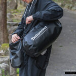 【画像】街にもなじむ迷彩という新提案！　デジタルカモフラージュ＆スカイグレーのドライバッグが普段使いでも大活躍 〜 画像1