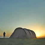 【画像】DODが「撤収の面倒」を吹き飛ばす！　手のひらサイズのパワフル電動ブロワー「トバシマクリスT」新登場 〜 画像1