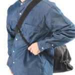 【画像】ヘルメットの持ち運び問題を解決！　折りたたんで携行できる大容量「ライダースヘルメットトートバッグ」が登場 〜 画像1