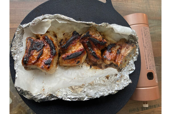 焼けたスペアリブ