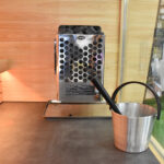 【画像】前面ガラスのフルオープンが開放的！　美作産の木材を使用した「MORI SAUNA」 〜 画像1