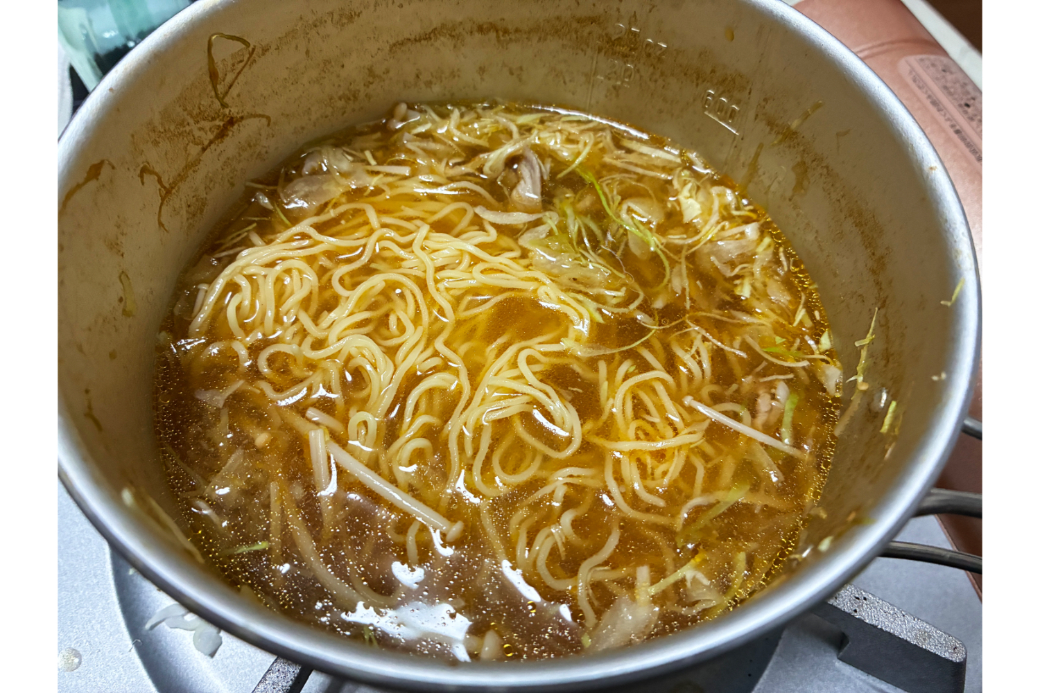ラーメンを入れたところ