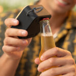 【画像】どこへでも連れて行きたくなるポータブルスピーカー！　小さなサイズでも本物のサウンドを提供する「ROOTS」が誕生 〜 画像1