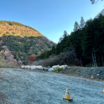 【画像】秋の渓谷ハイキング！　神奈川県山北町のユーシン渓谷で魅惑のユーシンブルーと紅葉美色三昧 〜 画像1