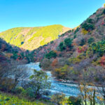【画像】秋の渓谷ハイキング！　神奈川県山北町のユーシン渓谷で魅惑のユーシンブルーと紅葉美色三昧 〜 画像1