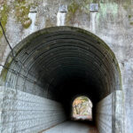 【画像】秋の渓谷ハイキング！　神奈川県山北町のユーシン渓谷で魅惑のユーシンブルーと紅葉美色三昧 〜 画像1