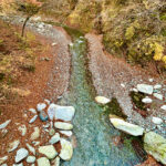 【画像】秋の渓谷ハイキング！　神奈川県山北町のユーシン渓谷で魅惑のユーシンブルーと紅葉美色三昧 〜 画像1