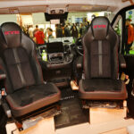 【画像】キャンピングカーを釣り旅用に基地化！　「スノピ」コラボで乾かす・しまう・くつろぐを一台に収納 〜 画像1