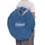 【画像】「日陰」を持ち運び「雨」をいなす！　コールマンが遮光と簡易防水を両立した『クイックアップシェードDRレインブロック』を発売 〜 画像1