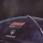 【画像】「日陰」を持ち運び「雨」をいなす！　コールマンが遮光と簡易防水を両立した『クイックアップシェードDRレインブロック』を発売 〜 画像1