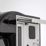 【画像】軽自動車なのに普通車登録？　ダイレクトカーズからの新提案「PLAT」がキャンプ界の常識を覆す理由とは 〜 画像1